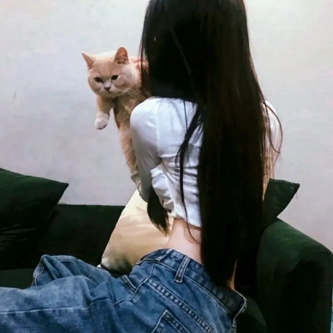 总之就是非常可爱～制服～